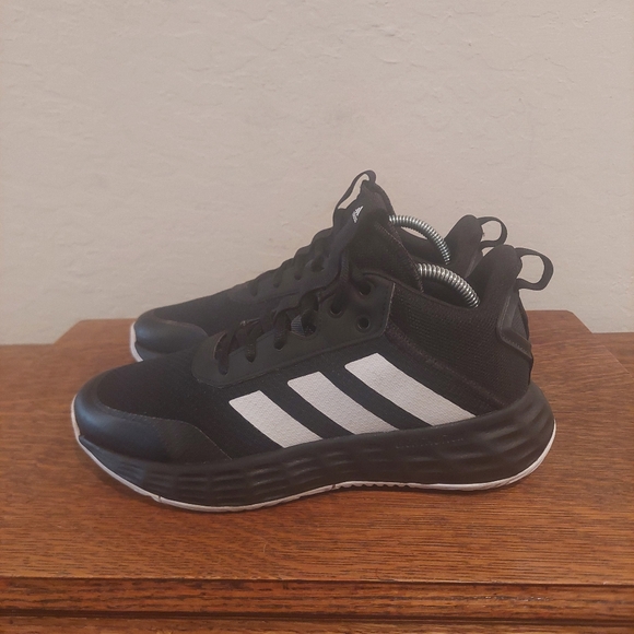 Adidas Own The Game 2.0 Athletic Basketball Shoes Men's Size 7.5 - Picture 1 of 8